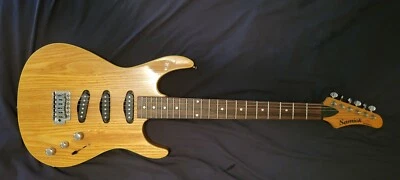 Guitarra eléctrica Samick años 80 Foto 1 de 4