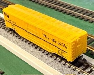 N Scale Lima Rio Grande 50’ boxcar w Rapido couplers - Image 1 of 1