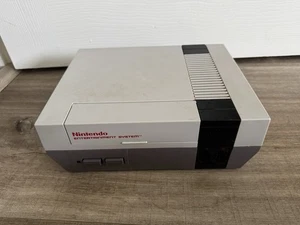 Nintendo Entertainment System Console (NESE-001 FRA) France French RARE - Picture 1 of 7