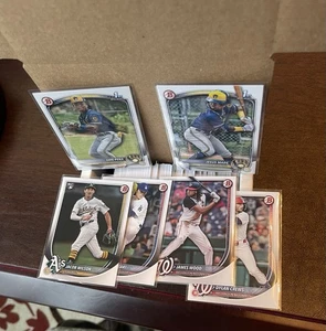 Juego completo de papel Bowman 2025 250 cartas veterinarios novatos prospectos #1-100, BP1-150 - Imagen 1 de 1