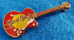 SINGAPORE CLASSIC RED GIBSON BYRDLAND GUITAR Hard Rock Cafe PIN - Picture 1 of 1