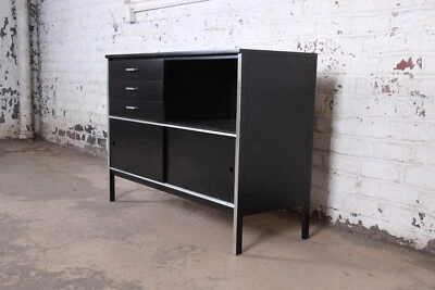 Paul McCobb для Calvin середины века современная эбонизированная раздвижная дверь Credenza - Изображение 1 из 4