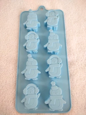 Silicone Penguin Winter Ice Cube Tray - Image 1 of 2