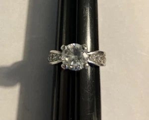 Schöner silberfarbener Verlobungsring CZ: 6 - Bild 1 von 6