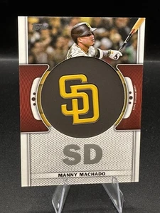 2023 Topps Series 1 - Team Logo Commemorative Patches Manny Machado #TLP-MM - Picture 1 of 2