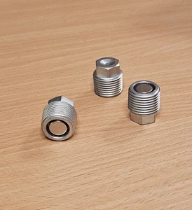 Lamborghini Miura oil drain plug (set of 3) 8931802 w/ Magnet (new pn 01S409965) - Picture 1 of 4