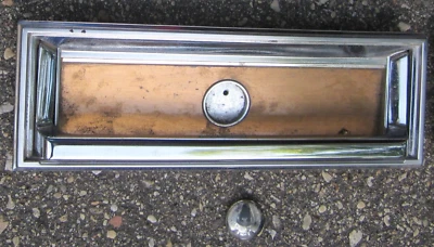 1968 Chrysler Imperial Interior Door Pull Handle w/ Loose Crest Used Orig 68 - Image 1 of 2