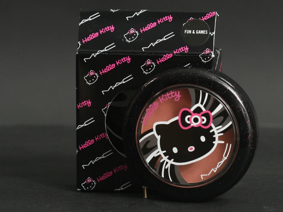 MAC BEAUTY POWDER BLUSH - FUN & GAMES (CA8) - BNIB - HELLO KITTY COLLECTION - Image 1 of 1