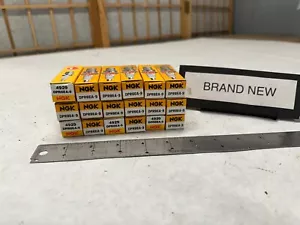 18 pcs NGK DPR8EA-9 Spark Plug NGK 4929 FREE SHIPPING! Eighteen pc BRAND NEW! - Foto 1 di 4