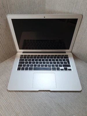A1466 Apple MacBook Air 13.3" i5 @1.4GHz 4GB 128GB SSD Early 2014 Grade C EH3110 - Image 1 of 4