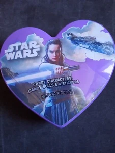 Star Wars REY Personaggi Caramelle a Forma di Cuore All'interno,Rotoli di Caramelle e Adesivi - Foto 1 di 5