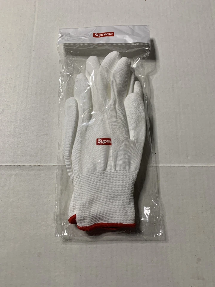 100 Authentic Supreme Rubberized Gloves Fw20 White One Size