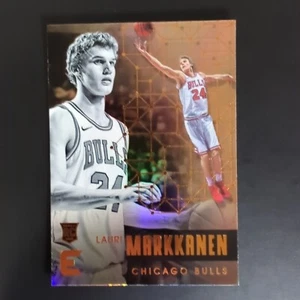 Lauri Markkanen 2017-18 Panini Essentials #159 Rookie Chicago Bulls RC - Picture 1 of 6