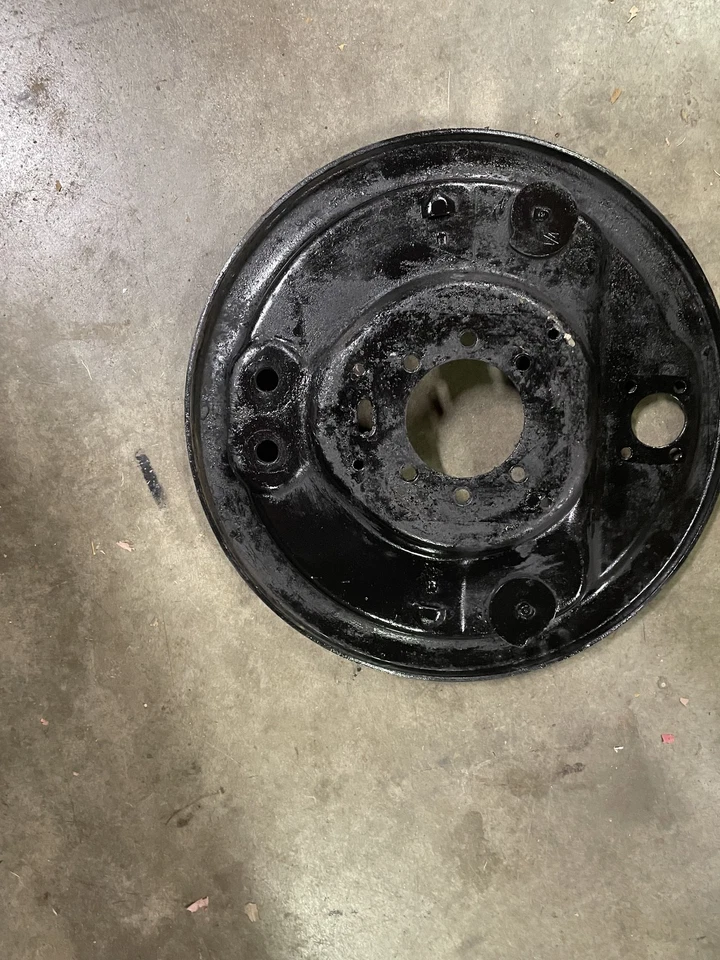 Studebaker 666120 Backing Plate 1949-54 Big Trucks M16 & 2r 16 17 Front - Image 1 of 2