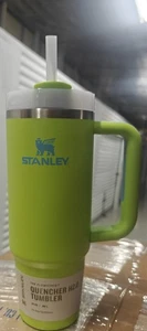 Neu mit Etikett Stanley Bright Lime H2.0 Löscher Flowstate 30 Unzen Becher - Bild 1 von 6