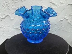Jarrón vintage de cuenco rosa con volantes Hobnail colonial-azul Fenton - Imagen 1 de 6