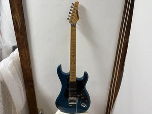 KRAMER Stratocaster type / Electric Guitar / made in USA - Picture 1 of 8