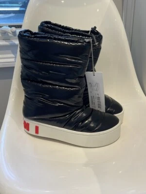 NUEVO EN CAJA BOTELLA DE NIEVE MARNI NEGRA ALTO BRILLO BRILLANTE CON LOGOTIPO DE NOMBRE ROJO. 39/9 Foto 1 de 4