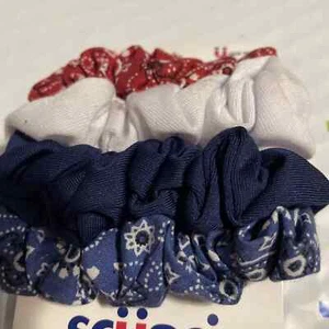4 pc pack  Scunci Hair Accessory, Red White & Blue Scrunchies - Picture 1 of 1