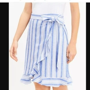 Loft Striped Ruffle Wrap Skirt Linen Blue White Striped Preppy NWT Sz 8 - Picture 1 of 6