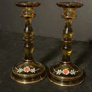2 Vintage Kerzenständer Tiffin Braunglas handbemalt Blumen 1 Paar - Bild 1 von 11