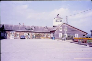4 35mm slides Amana Iowa smokehouse tower general store antique Haus winery 1992 - Picture 1 of 4