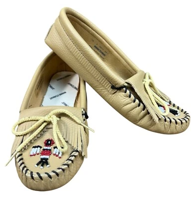 Mocasín Minnetonka Mujer 7 Thunderbird Suela Suave Cuero Marrón Natural 156 Foto 1 de 4