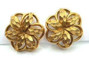 Vintage Coro Earrings Flower Gold Tone Round Clip On Floral Signed - Picture 1 of 8