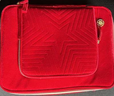 Estee Lauder 2024 Beauty Box Bolso/Estuche de Tren ROJO Terciopelo NUEVO Foto 1 de 4