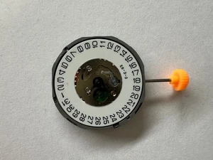 Original Miyota Cal. Movimiento de cuarzo 1M12 fecha a 3 - Imagen 1 de 3