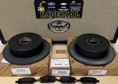 2009-2015 TOYOTA VENZA GENUINE OEM NEW REAR BRAKE ROTORS & OEM BRAKE PADS - Image 1 of 4