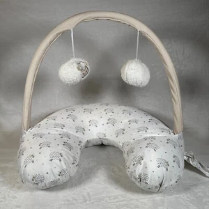 Manhattan Kids Nursing Pillow Activity Toy Bar Super Soft Material 0-12 Month EU - Picture 1 of 9