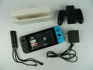 Nintendo Switch HAC-001 mit Konsole Joy-Con, Dockingstation, Ladegerät - Bild 1 von 13