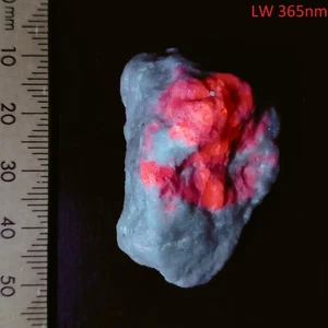 Hackmanite fluorescent phosphorescent daylight tenebrescent Afghanistan 127ct - Picture 1 of 7