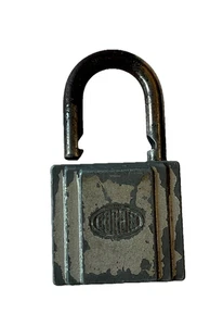 Vintage Steel Metal Cycle Padlock No 5 With Flat Key Bicycle Lock Made In USA - Picture 1 of 6