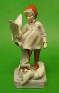 Vintage Royal Worcester Figure November 3418 Freda Doughty - Month of the Year - Picture 1 of 7