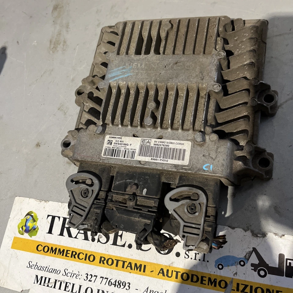ECU/MOTORE CENTRALINA 0281011101 8200163528 8200095416 - RENAULT LAGUNA II 1.9D - Immagine 1 di 3