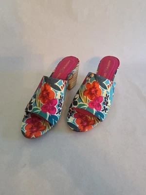 Andrew Geller Mujer Burnette Sandalias Tacón Bloque Zapatos Flor Sin Cordones Floral, 9M Foto 1 de 4