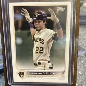 2022 Topps Series 1 Photo Variation CHRISTIAN YELICH Brewers SHORTPRINT SP #288 - Picture 1 of 3