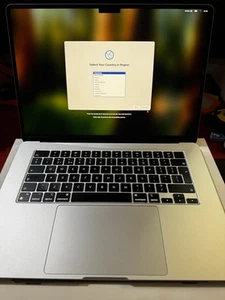 Apple MacBook Air 15.3" (2023) M2, 256GB SSD, 8GB RAM, Silver - Photo 1/9
