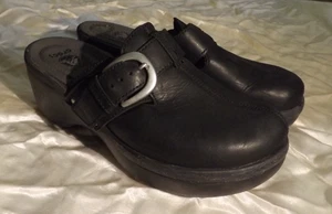 Crocs Womans Black Slip On Business Casual Clogs Size 7 15513 - Picture 1 of 5