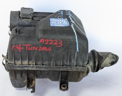01-04 Caja de admisión de filtro de aire Sequoia Tundra 4,7 L 17800-0F021 OEM Caja de filtro de aire Foto 1 de 4