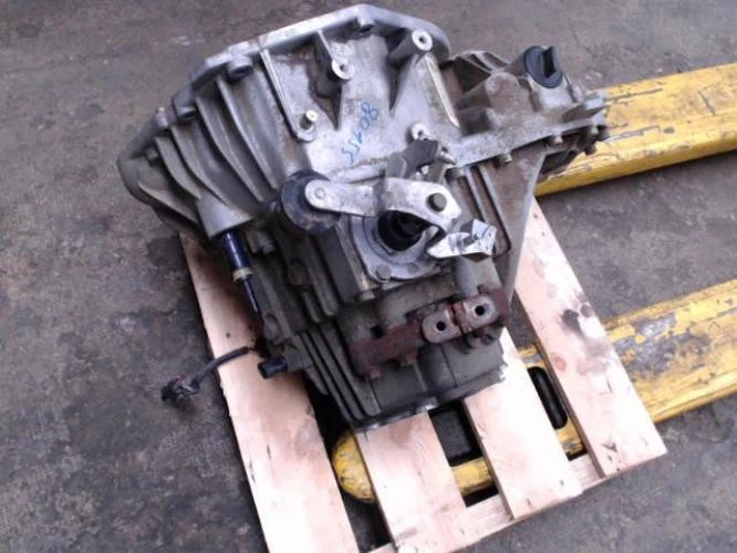 Boite de vitesses CHRYSLER PT CRUISER PHASE 1 BREAK 4668909AG - Photo 1/1