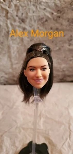 Barbie Made to Move Puppenköpfe für OOAK - Bild 1 von 8