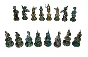 Antiguo/Vintage 32 piezas Juego de Ajedrez Griego Romano Plata y Oro Metal-Torres Elefante - Imagen 1 de 24