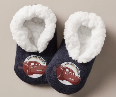 Disney Pixar Cars Niños Talla 2-4 (12-24MTHS) Vellón Hogar Calcetines Zapatillas NUEVO 586 Foto 1 de 4