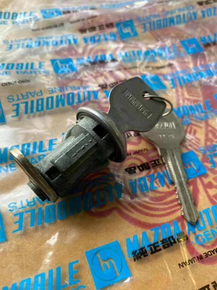 MAZDA 929 RX4 808 RX3 门锁钥匙 正品零件 NOS 日本 — 第 1/4 张图片