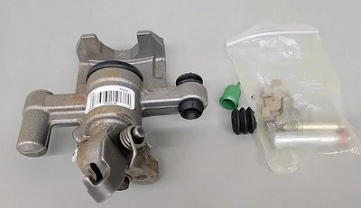 1990 - 1997 年 NA 马自达 Miata 后制动卡钳 右握 乘客 C9588 无支架  — 第 1/4 张图片