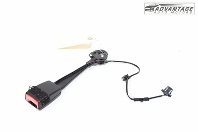 2012-2014 AUDI A7 4G8 ПЕРЕДНЯЯ ПРАВАЯ ПАССАЖИРСКАЯ БОКОВАЯ ПРЯЖКА РЕМНЯ БЕЗОПАСНОСТИ 8K0857755G OEM - Изображение 1 из 4