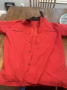 Hardees Carls Jr Star Logo Restaurant Uniform Red S/S Button Shirt - Men's Large - Picture 1 of 5